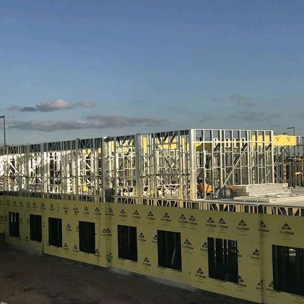Dobbelt hældning stålkonstruktion skole