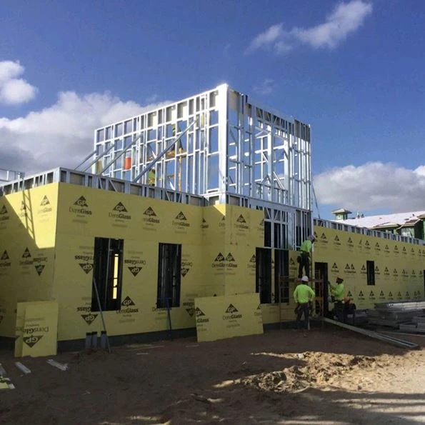 To etager præfabrikeret hus